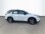New 2025 Nissan Pathfinder Platinum w/ Black Appearance Package image 3