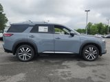 New 2025 Nissan Pathfinder Platinum image 2