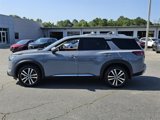 New 2025 Nissan Pathfinder Platinum image 2