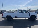 New 2025 Ford F250 4x4 SuperCab Super Duty image 2