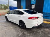 Used 2019 Ford Fusion SE image 3