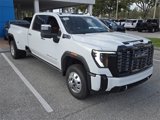 New 2025 GMC Sierra 3500 Denali Ultimate image 2
