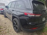 Used 2024 Jeep Grand Cherokee Altitude image 4