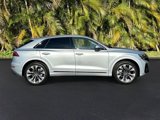 Used 2025 Audi Q8 Premium image 4