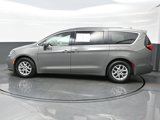 Used 2021 Chrysler Pacifica Touring-L image 3