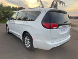 Used 2020 Chrysler Pacifica Touring-L image 5
