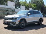 Used 2022 Volkswagen Tiguan SE w/ Panoramic Sunroof Package image 6
