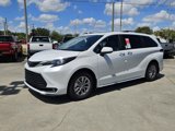 New 2025 Toyota Sienna XLE image 3