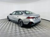 Used 2025 BMW i5 xDrive40 w/ M Sport Package image 3