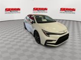 Used 2025 Toyota Corolla SE image 3