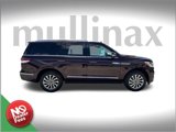 Used 2024 Lincoln Navigator Premiere image 2