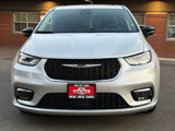 Used 2024 Chrysler Pacifica Limited image 2
