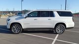 New 2025 Chevrolet Suburban High Country image 5