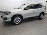 Used 2020 Nissan Rogue SV image 2