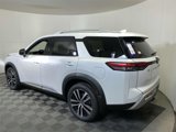 New 2025 Nissan Pathfinder Platinum image 4