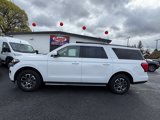 Used 2023 Ford Expedition Max XLT image 3