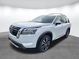 New 2025 Nissan Pathfinder Platinum image 2