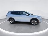 New 2025 Mitsubishi Outlander SE image 2