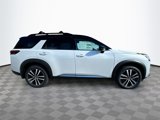 New 2025 Nissan Pathfinder Platinum image 4