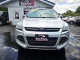 Used 2016 Ford Escape SE w/ Equipment Group 201A image 3