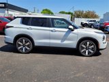 New 2025 Mitsubishi Outlander SE image 5