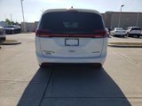 New 2025 Chrysler Pacifica Limited image 4
