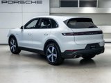 Used 2025 Porsche Cayenne E-Hybrid image 3