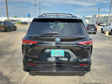 Used 2022 Toyota Sienna XSE image 4