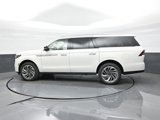 New 2025 Lincoln Navigator L Reserve image 4
