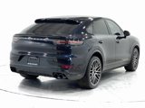 Used 2022 Porsche Cayenne Turbo image 4