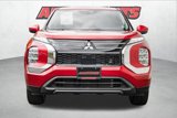 New 2025 Mitsubishi Outlander ES image 2