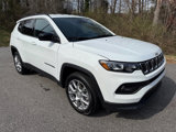 Used 2024 Jeep Compass Latitude image 4