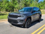 New 2025 Jeep Grand Cherokee Altitude image 2