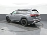 New 2025 Volkswagen Atlas Peak Edition SE image 5
