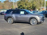 New 2025 Nissan Pathfinder SL image 2