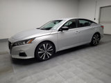 Used 2022 Nissan Altima 2.5 SR image 2