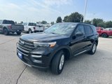 Certified 2022 Ford Explorer XLT w/ Equipment Group 202A image 3