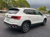 Used 2024 Volkswagen Taos SE w/ Panoramic Sunroof Package image 4