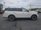 New 2025 Ford Expedition Platinum image 5