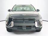 Used 2025 Hyundai Kona SEL image 2