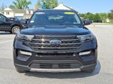 Certified 2022 Ford Explorer XLT w/ Equipment Group 202A image 3