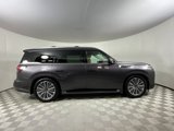 New 2025 INFINITI QX80 Luxe image 3