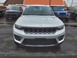 New 2025 Jeep Grand Cherokee Laredo image 2