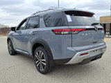 New 2025 Nissan Pathfinder Platinum image 4