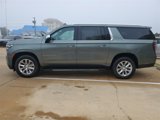 Used 2023 Chevrolet Suburban Premier image 2