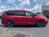 New 2026 Chrysler Pacifica Limited image 2