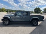 New 2025 Jeep Gladiator Mojave w/ Convenience Group image 4