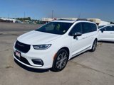 New 2026 Chrysler Pacifica Pinnacle image 2