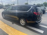 Used 2023 Chrysler Pacifica Touring-L image 5