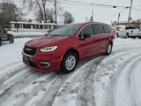 New 2025 Chrysler Pacifica Select image 3